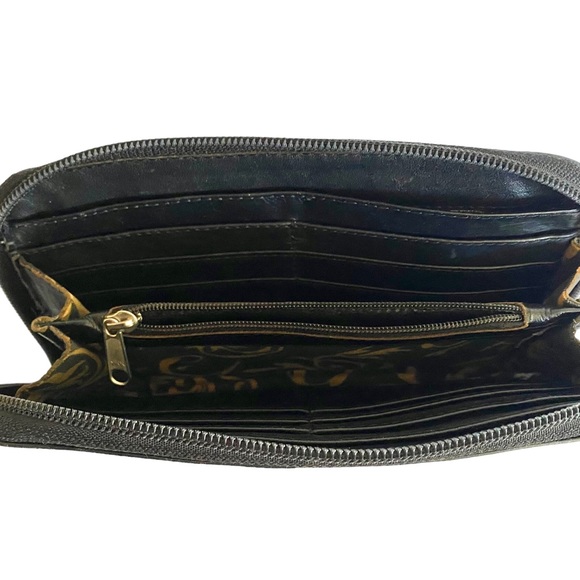 JL Saldivar Leather Clutch Wallet Black & Brown 12 Card Slots Zipper Close Vntg - Picture 3 of 7